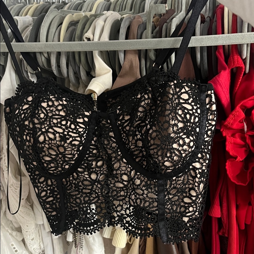 Elegant Black Lace Bustier